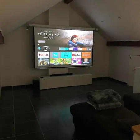 Daire Cozy 120m With 3 Bedrooms And 1 Cinema *
