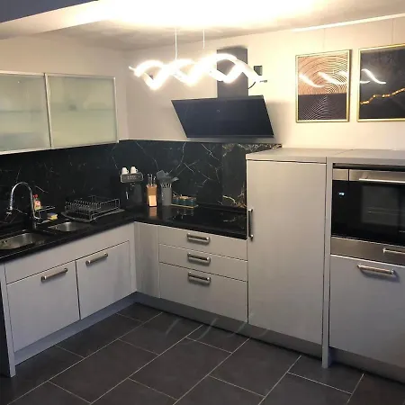 Cozy 120m With 3 Bedrooms And 1 Cinema Apartment