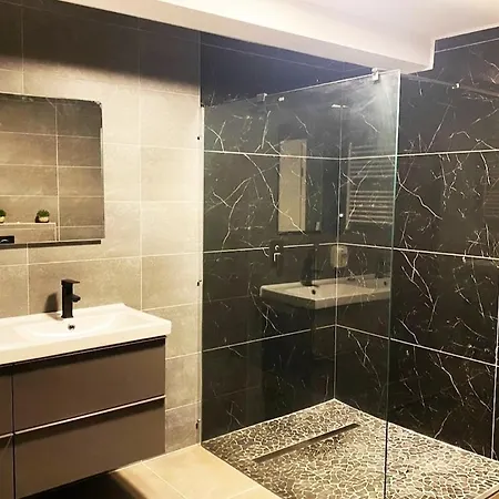 Apartment Cozy 120m With 3 Bedrooms And 1 Cinema *